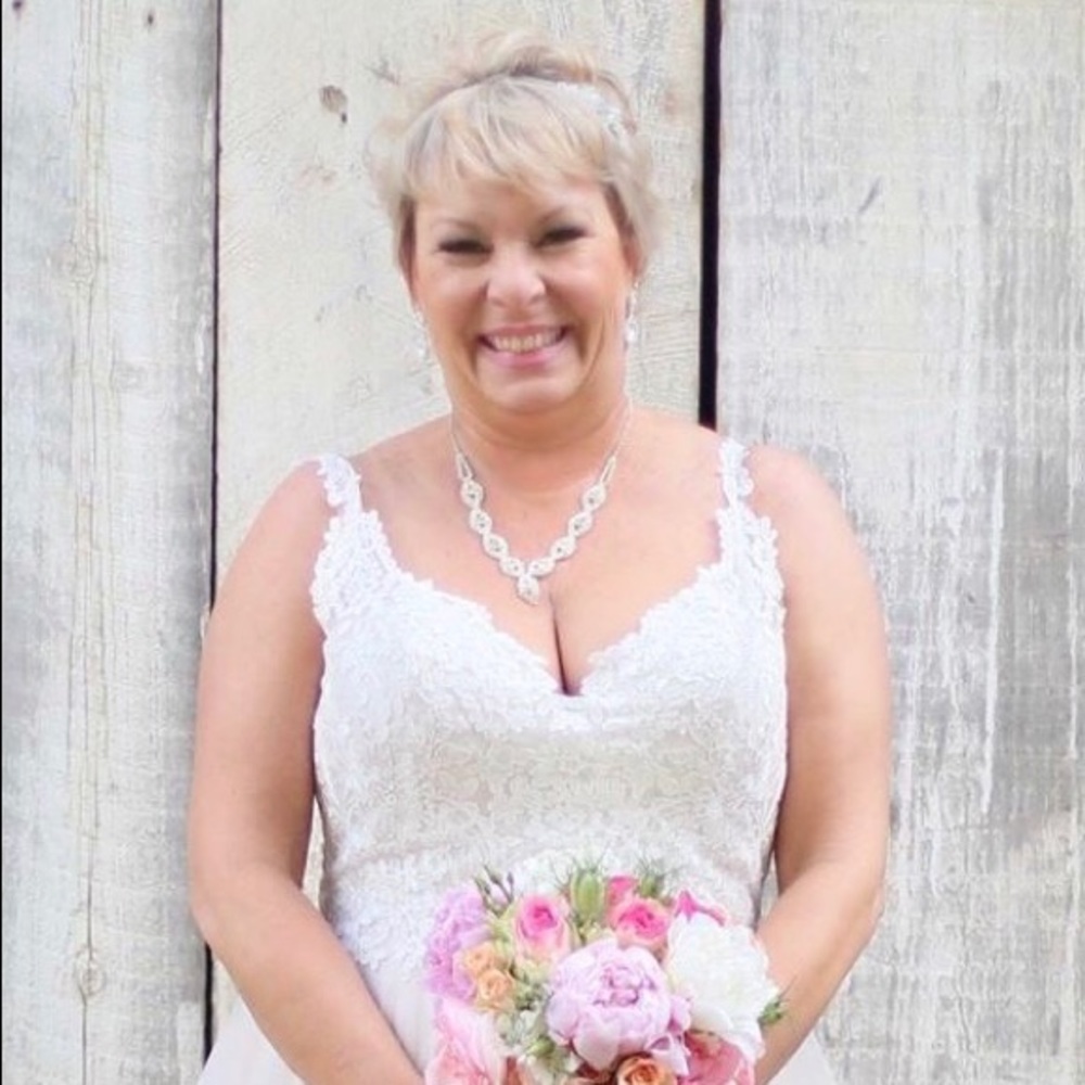 Meet your Posher, Dawnell